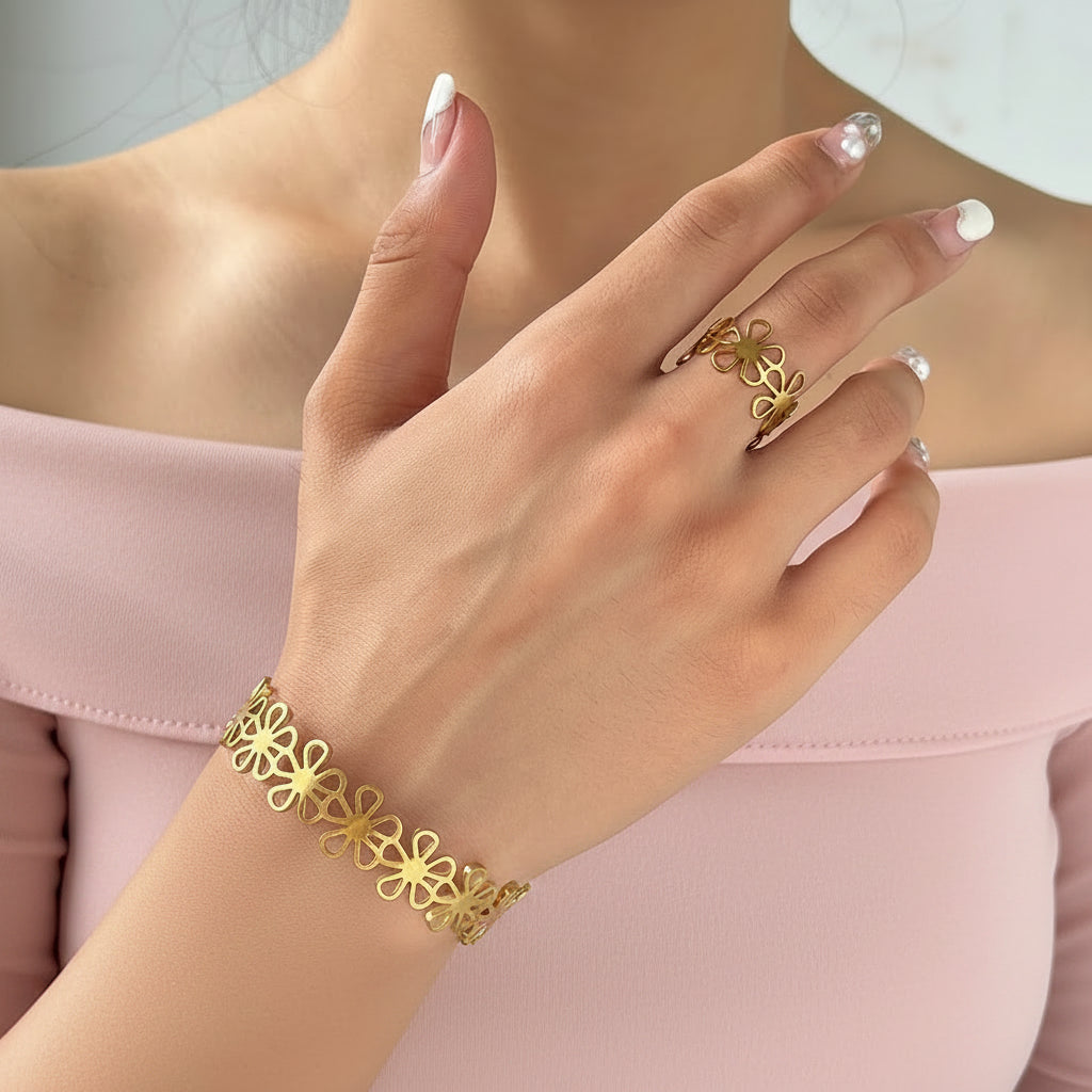 Hollow Flowers Ring and Bandle Set