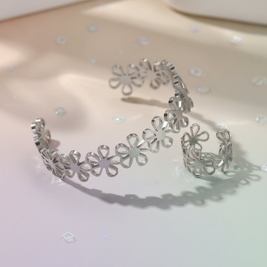 Hollow Flowers Ring and Bandle Set